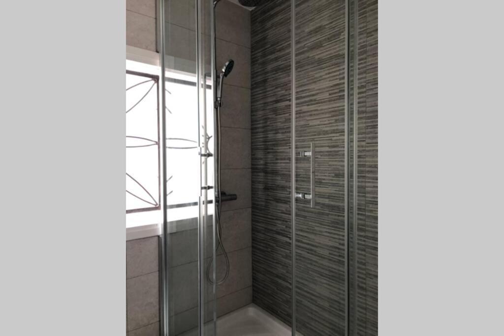 M3 Terrace. Cool Apartment 15 Min Center By Metro إسبلوغيس ذي يوبريغات المظهر الخارجي الصورة